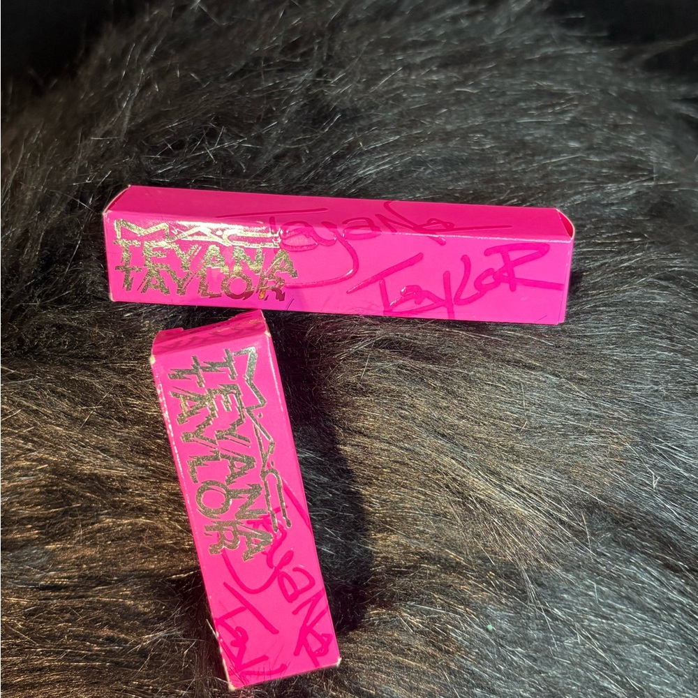 MAC x Teyana Taylor Lipstick Bundle A Rose In Harlem + 10’s Across Da Board NIB